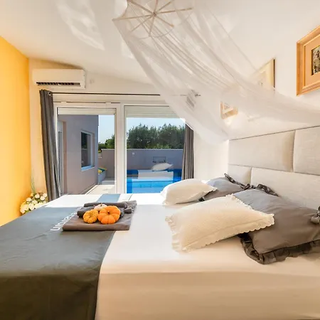 Casa Crystal Istria, With Private Pool, Near The Beach, With The Sea View! * Peroj