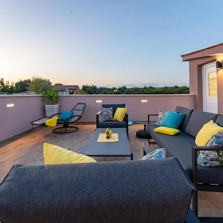 Casa Crystal Istria, With Private Pool, Near The Beach, With The Sea View! Villa *
