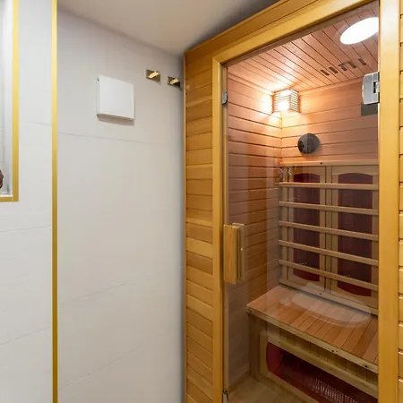 Casa Crystal Istria, With Private Pool, Near The Beach, With The Sea View! Peroj