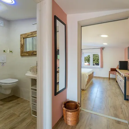Villa Casa Crystal Istria, With Private Pool, Near The Beach, With The Sea View! Peroj