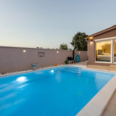 Casa Crystal Istria, With Private Pool, Near The Beach, With The Sea View! Villa *